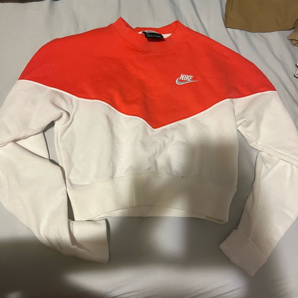 Nike crop long sleeve